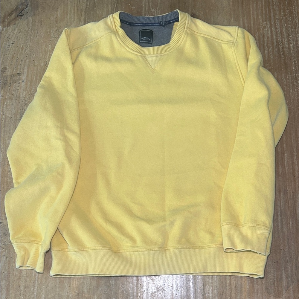 Arrow Men's Bright Yellow Crewneck Pullover Sweatshirt Soft Cozy Fleece